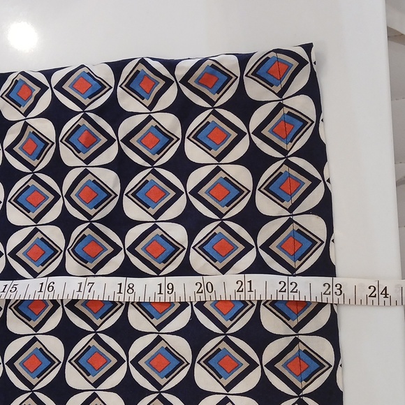 STILE BENETTON Boat Neck Blouse with Buttons on the back size S Geometric Shapes - Picture 7 of 9